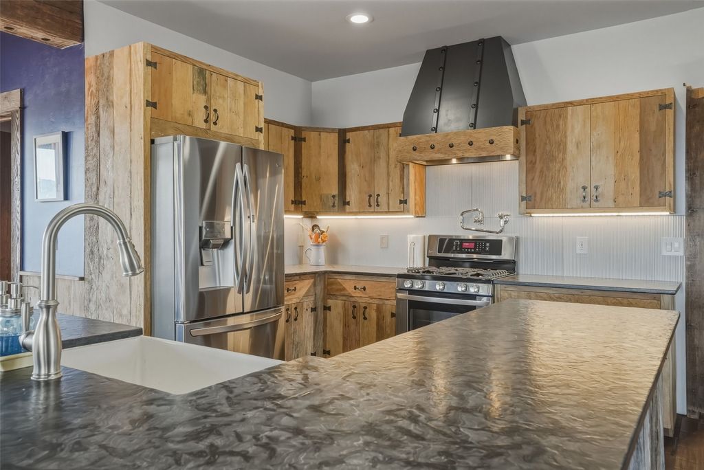 1076 Home Stretch Drive, Stevensville, MT 59870 photo 17