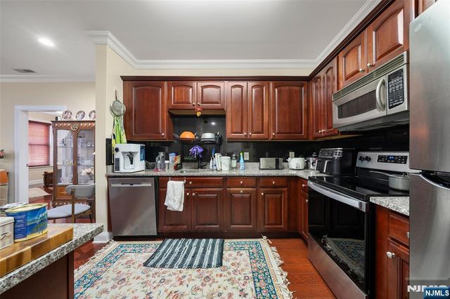 22 E Ave At Port Imperial Avenue 428, West New York, NJ 07093