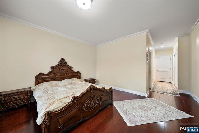 22 E Ave At Port Imperial Avenue 428, West New York, NJ 07093