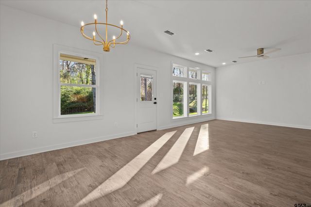 1610 Pineview Ln, Hideaway, TX 75771