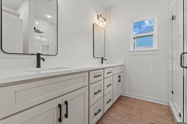 1610 Pineview Ln, Hideaway, TX 75771