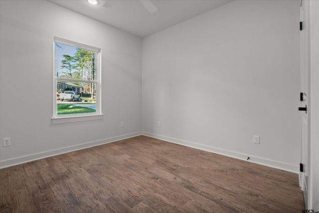 1610 Pineview Ln, Hideaway, TX 75771