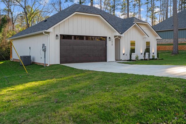 1610 Pineview Ln, Hideaway, TX 75771