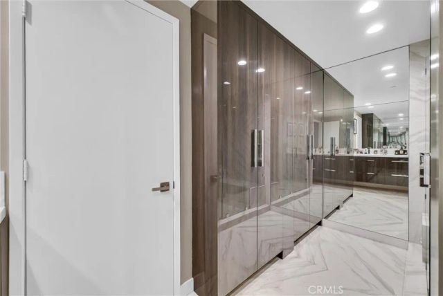 850 E Ocean Boulevard, Long Beach, CA 90802