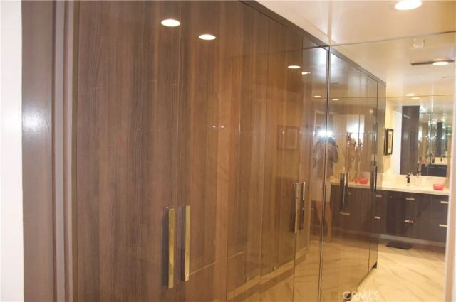 850 E Ocean Boulevard, Long Beach, CA 90802