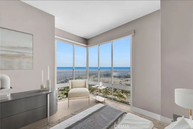 850 E Ocean Boulevard, Long Beach, CA 90802