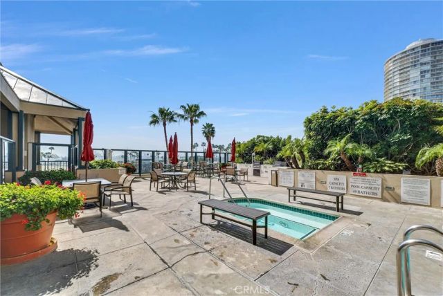 850 E Ocean Boulevard, Long Beach, CA 90802