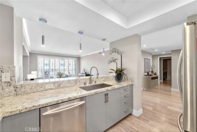 850 E Ocean Boulevard, Long Beach, CA 90802