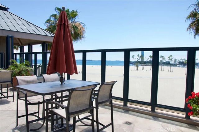 850 E Ocean Boulevard, Long Beach, CA 90802