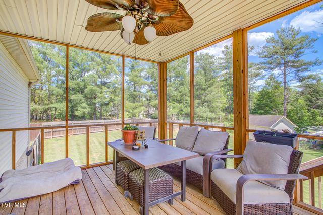1032 Austin Ridge Court, Piney Flats, TN 37686