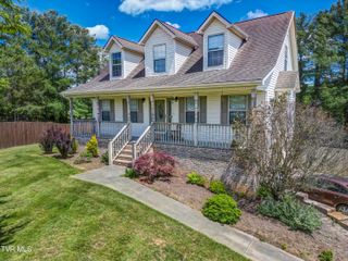 1032 Austin Ridge Court, Piney Flats, TN 37686