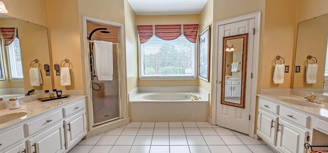 2286 LAKE PAGE DR, Collierville, TN 38017