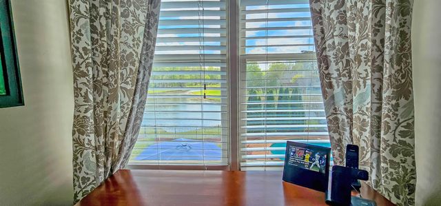 2286 LAKE PAGE DR, Collierville, TN 38017