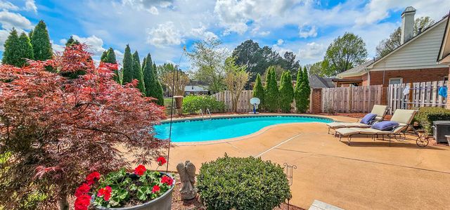 2286 LAKE PAGE DR, Collierville, TN 38017