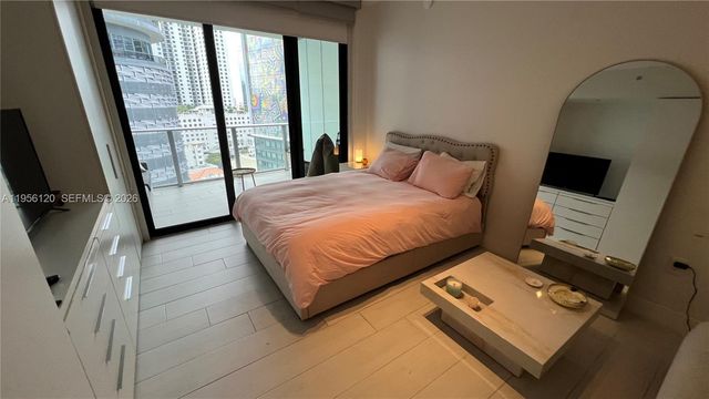 1010 Brickell Ave 1510, Miami, FL 33131