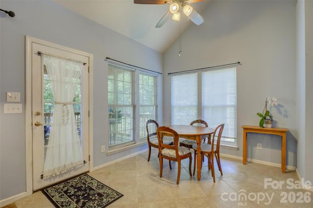 11611 Knightsdale Drive, Charlotte, NC 28277