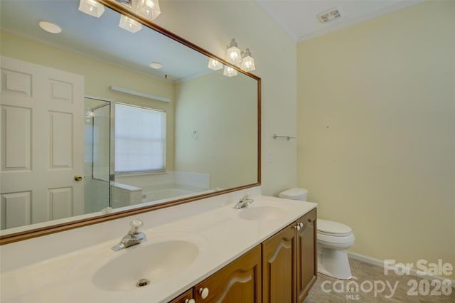 11611 Knightsdale Drive, Charlotte, NC 28277