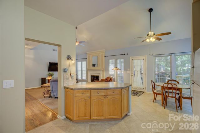 11611 Knightsdale Drive, Charlotte, NC 28277