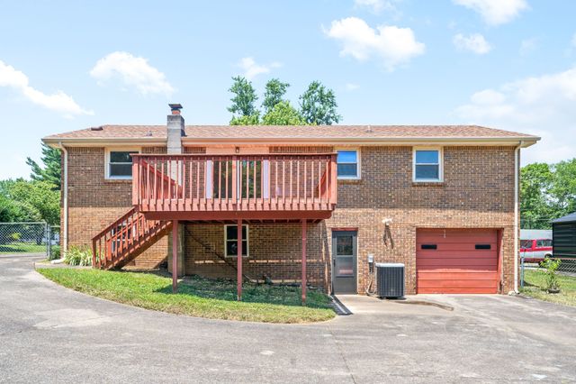208 Aster Dr, Clarksville, TN 37042