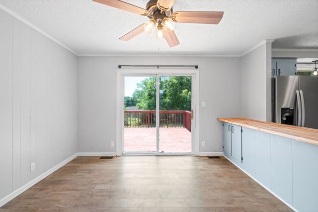 208 Aster Dr, Clarksville, TN 37042