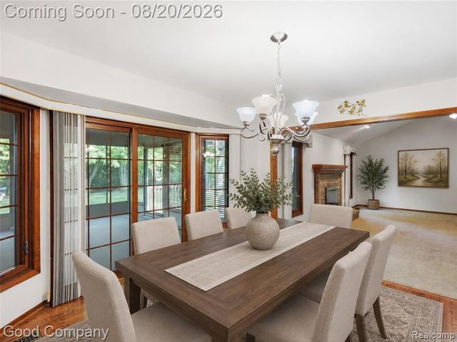 48582 Penrose Lane, Macomb, MI 48044