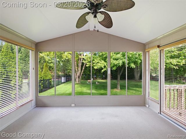 48582 Penrose Lane, Macomb, MI 48044