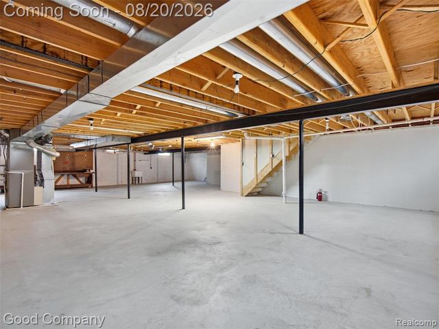 48582 Penrose Lane, Macomb, MI 48044
