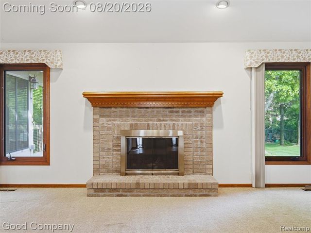 48582 Penrose Lane, Macomb, MI 48044