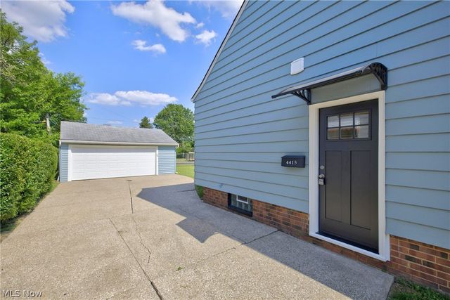 4415 W 155th Street, Cleveland, OH 44135