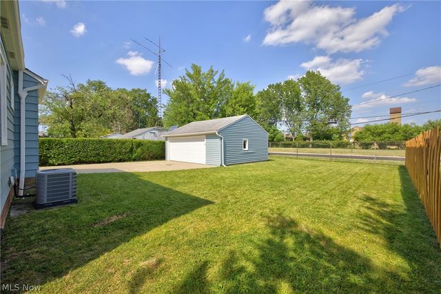 4415 W 155th Street, Cleveland, OH 44135