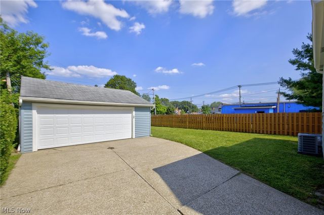 4415 W 155th Street, Cleveland, OH 44135