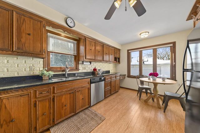 2551 N 81st STREET, Wauwatosa, WI 53213