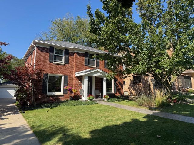 2551 N 81st STREET, Wauwatosa, WI 53213