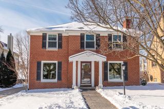 2551 N 81st STREET, Wauwatosa, WI 53213