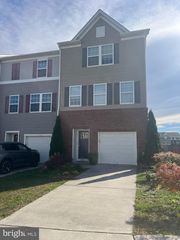 134 DREXEL CT, Martinsburg, WV 25404