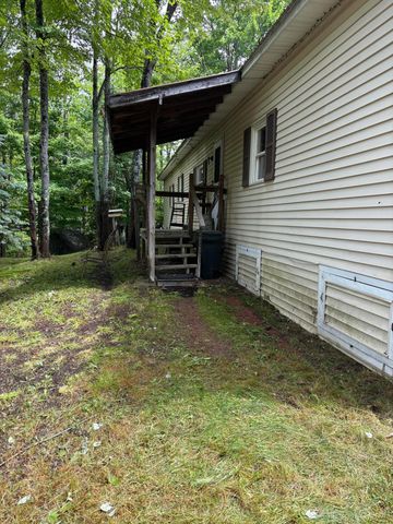 9 Ridge Way Way, Saranac Lake, NY 12983