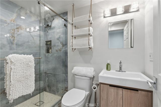 3642 Locust Ave, Long Beach, CA 90807