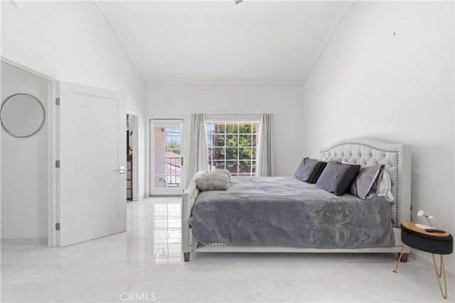 3642 Locust Ave, Long Beach, CA 90807