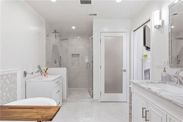 3642 Locust Ave, Long Beach, CA 90807