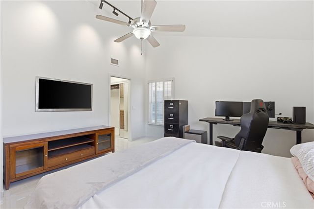 3642 Locust Ave, Long Beach, CA 90807