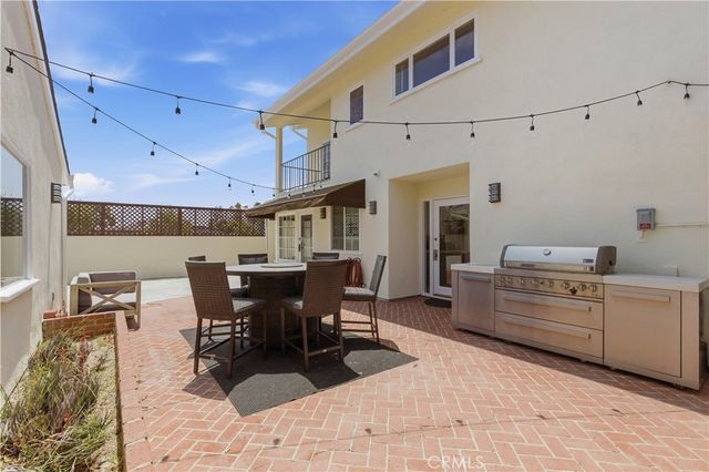 3642 Locust Ave, Long Beach, CA 90807
