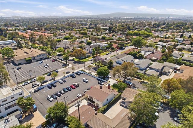 3642 Locust Ave, Long Beach, CA 90807