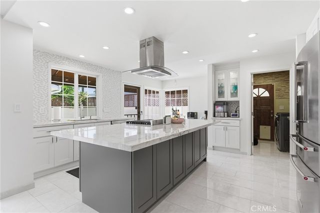 3642 Locust Ave, Long Beach, CA 90807