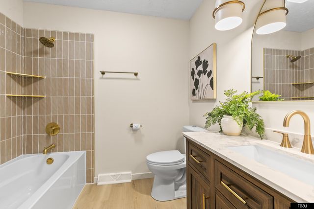 15229 Lincoln Circle, Omaha, NE 68154