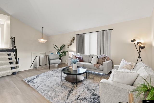 15229 Lincoln Circle, Omaha, NE 68154