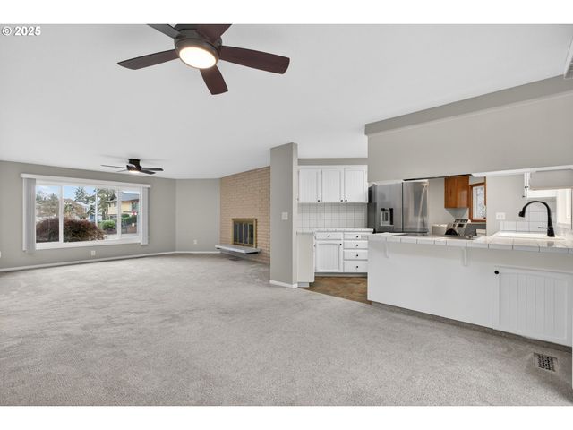 1944 Ne BROGDEN Ct, Hillsboro, OR 97124