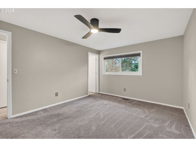 1944 Ne BROGDEN Ct, Hillsboro, OR 97124