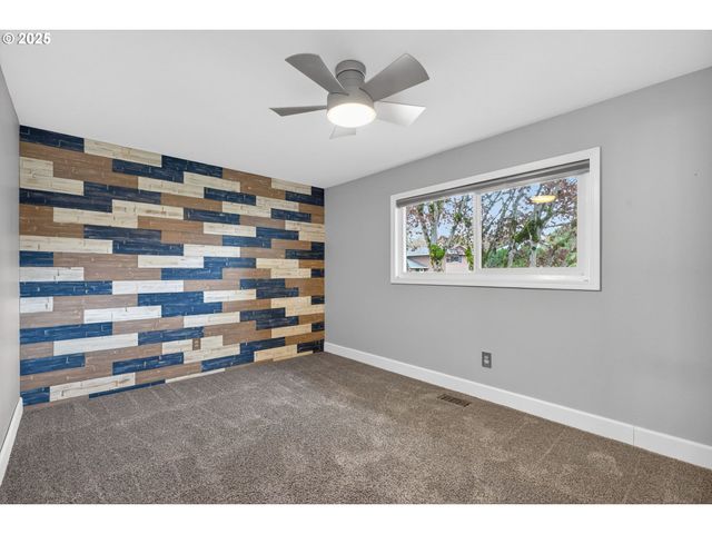 1944 Ne BROGDEN Ct, Hillsboro, OR 97124