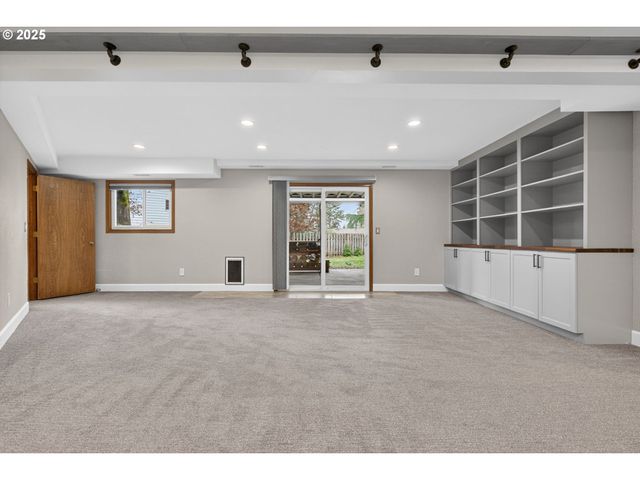 1944 Ne BROGDEN Ct, Hillsboro, OR 97124