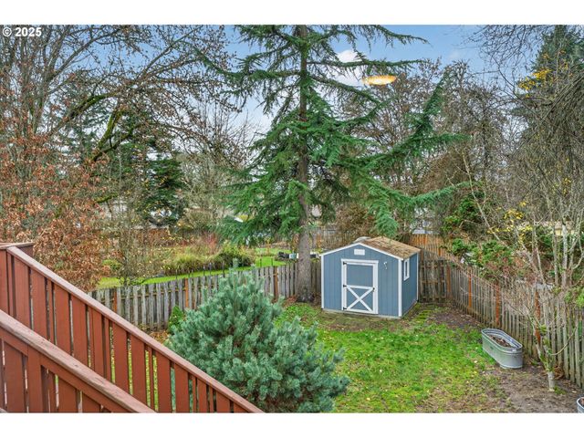 1944 Ne BROGDEN Ct, Hillsboro, OR 97124